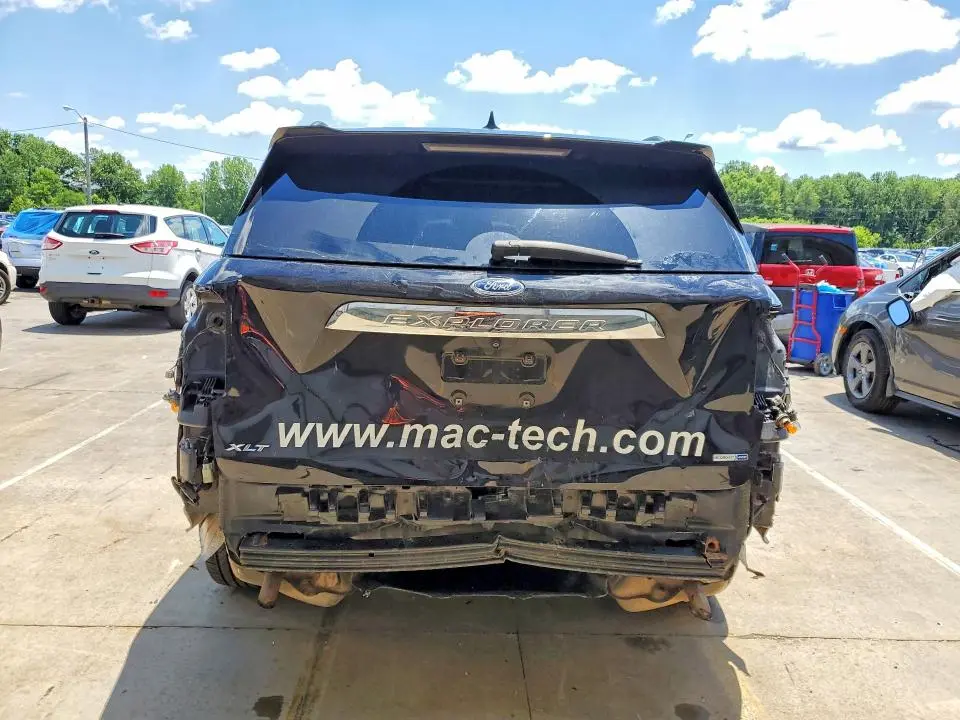 2020 FORD EXPLORER XLT  