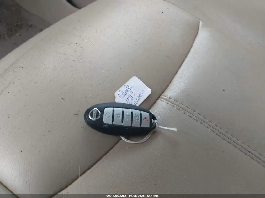 2013 NISSAN PATHFINDER SL