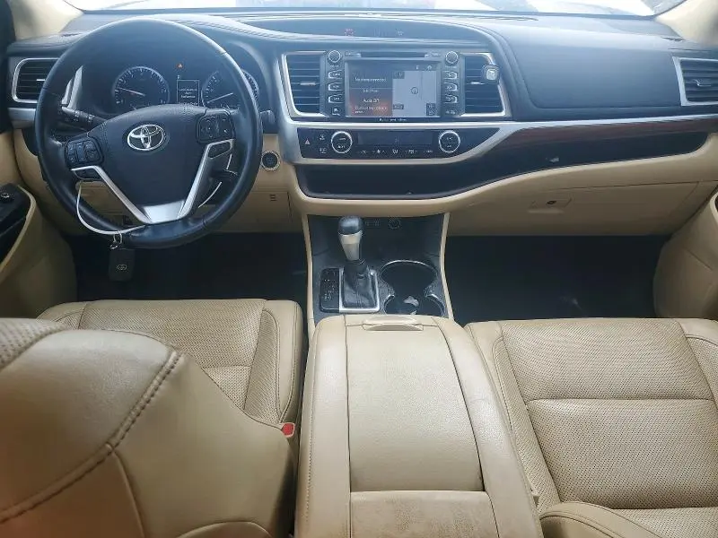 2017 TOYOTA HIGHLANDER LIMITED  