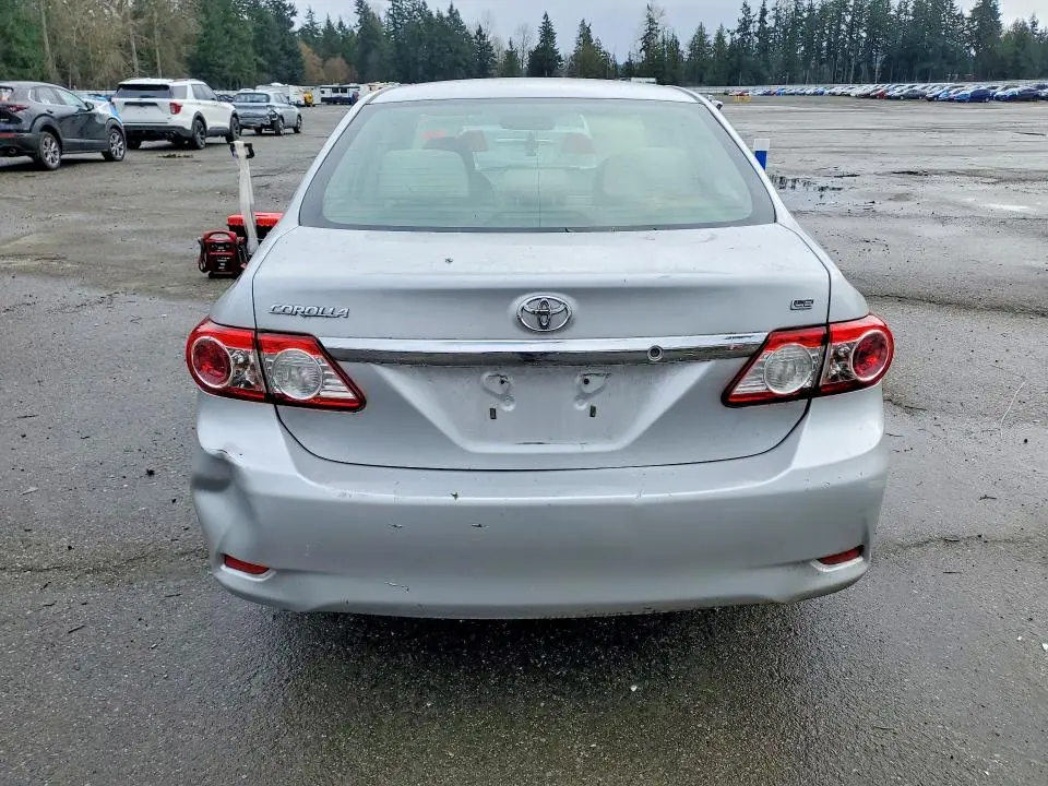 2011 TOYOTA COROLLA LE  