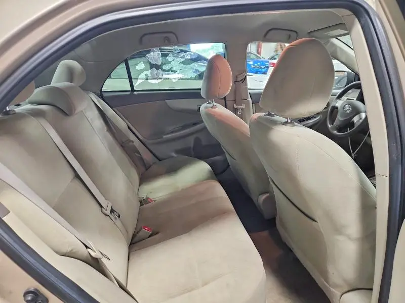 2010 TOYOTA COROLLA LE  