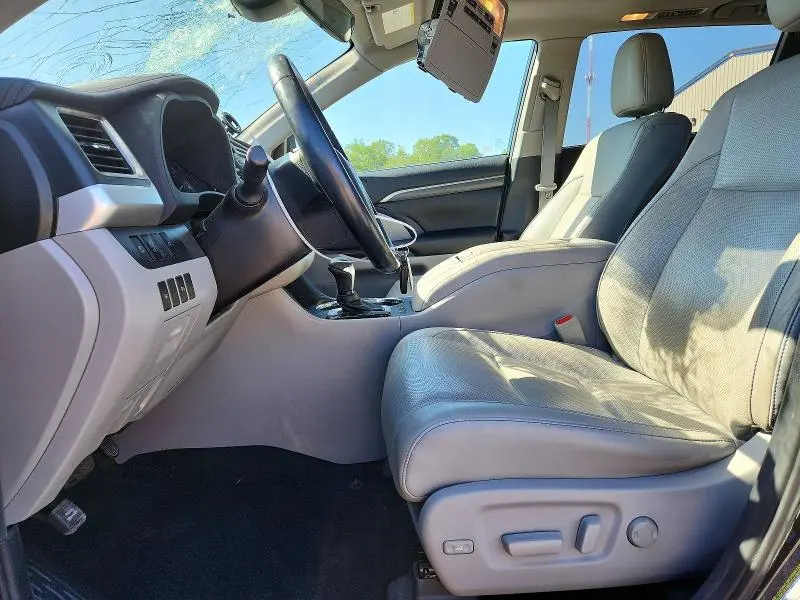 2019 TOYOTA HIGHLANDER LIMITED  