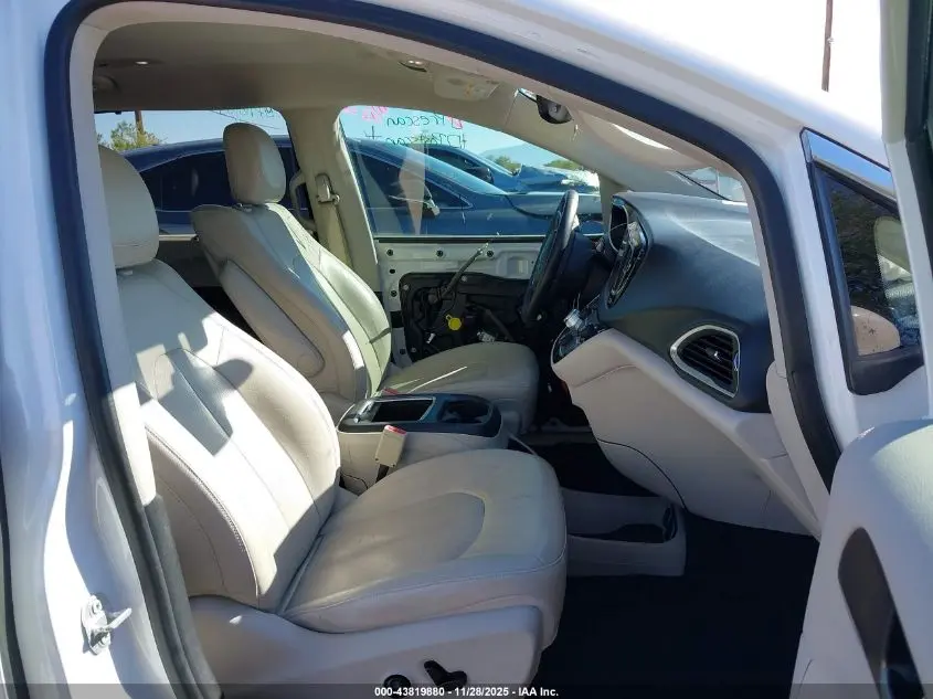 2017 CHRYSLER PACIFICA TOURING-L PLUS