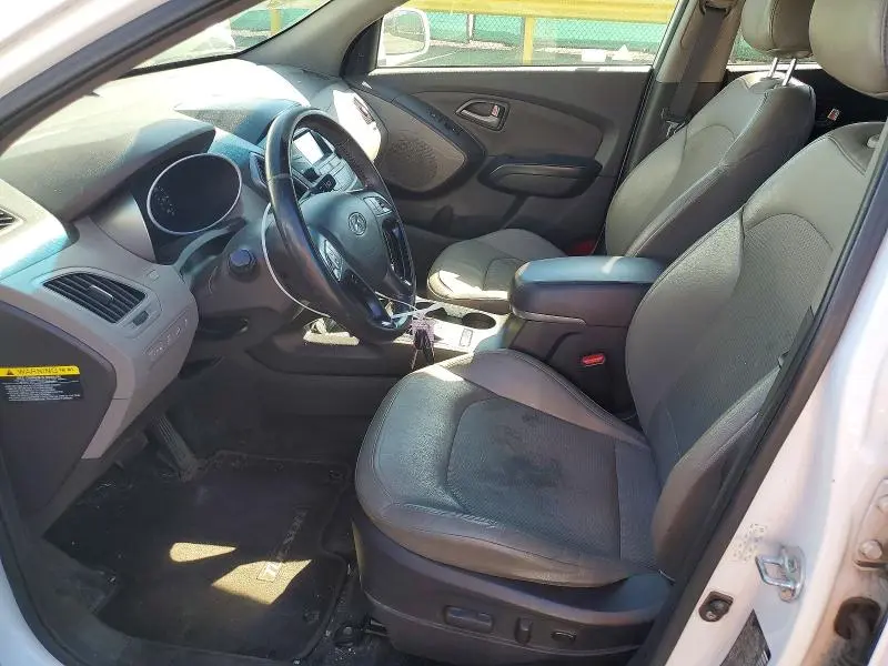 2014 HYUNDAI TUCSON SE  