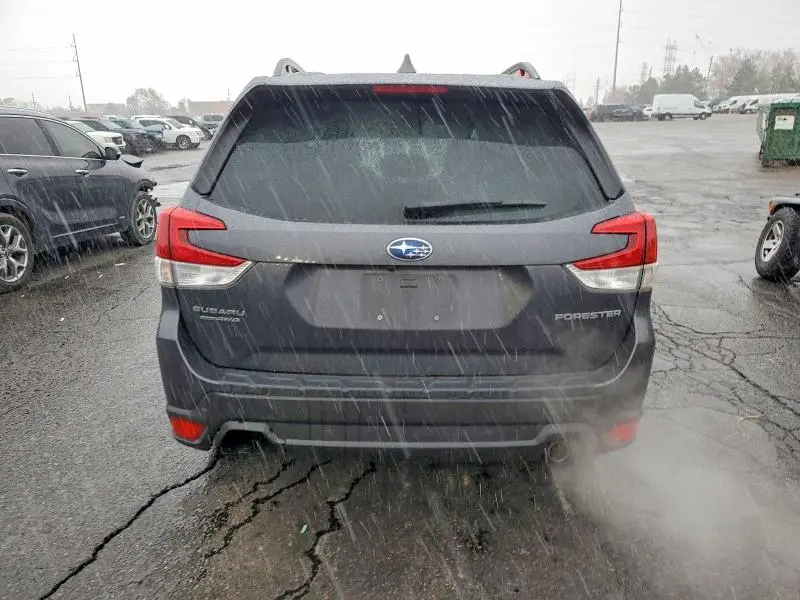 2022 SUBARU FORESTER LIMITED  