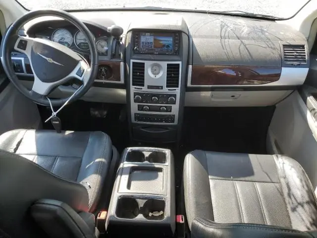 2010 CHRYSLER TOWN & COUNTRY TOURING PLUS  