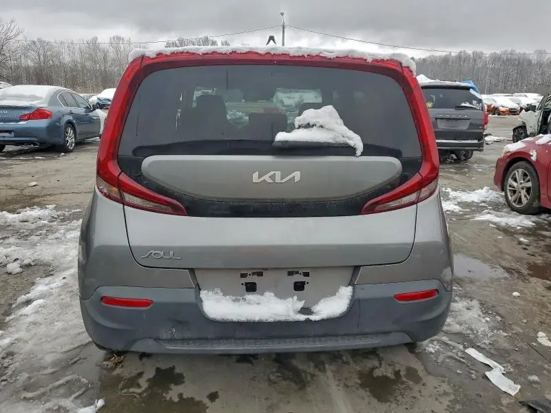 2022 KIA SOUL LX  