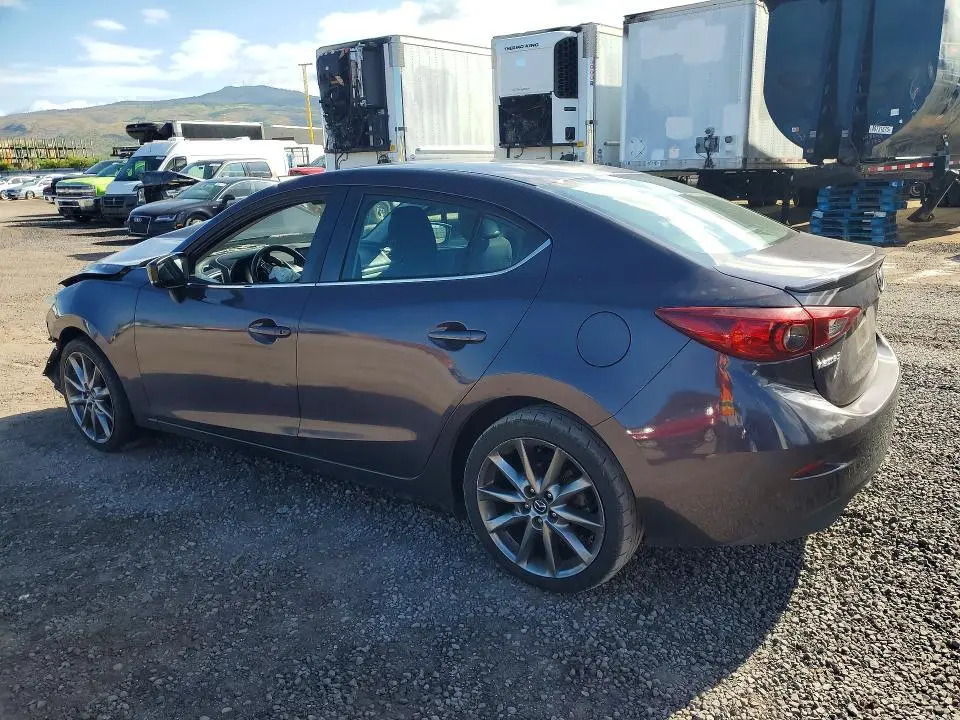 2018 MAZDA 3 TOURING  