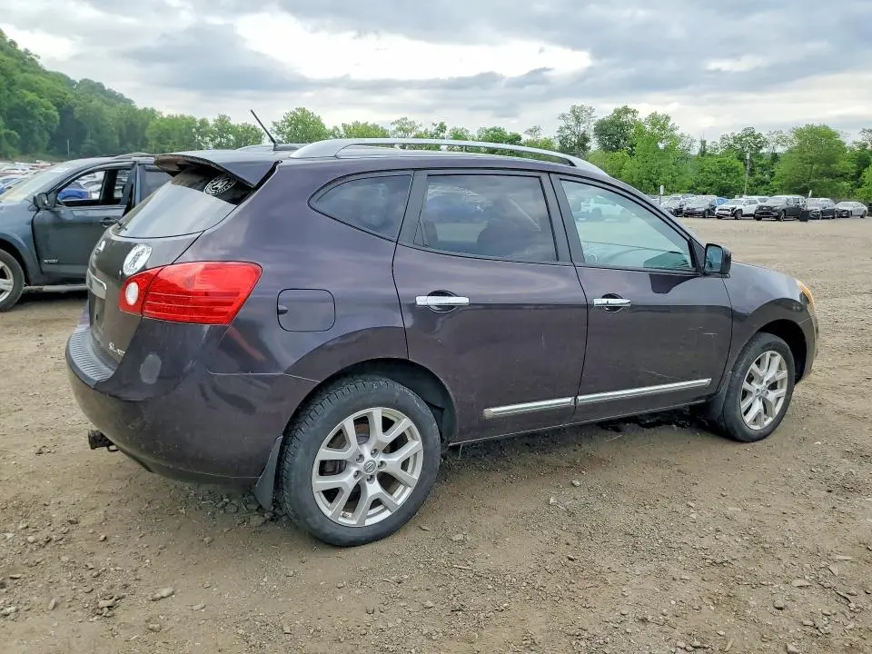 2013 NISSAN ROGUE S  