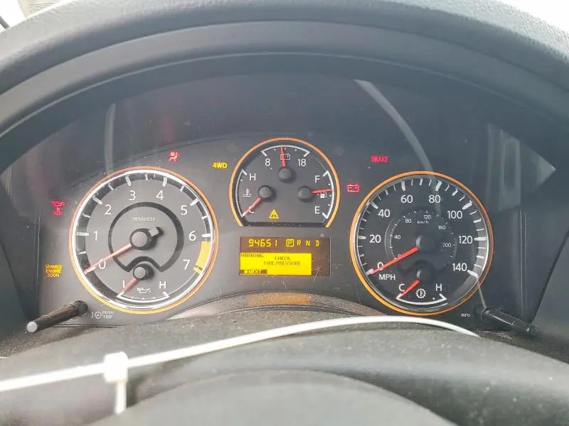 2011 NISSAN ARMADA SV  