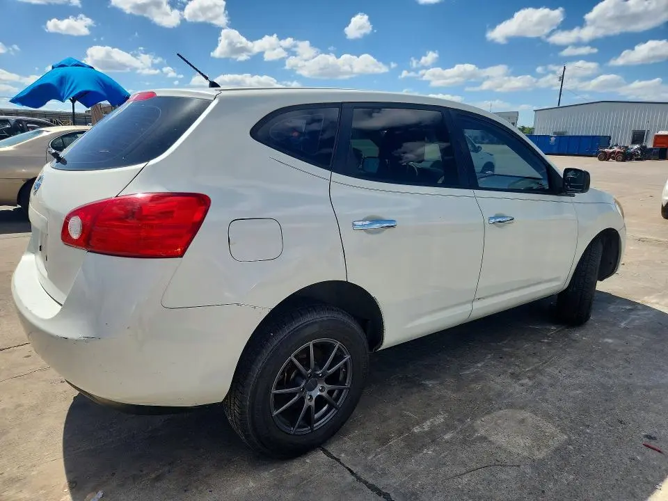 2010 NISSAN ROGUE SL  
