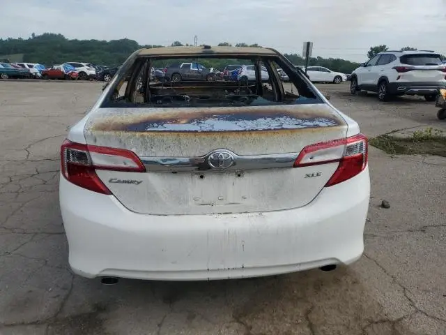 2012 TOYOTA CAMRY SE  