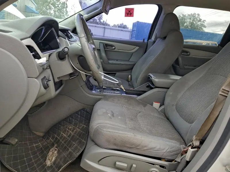 2017 CHEVROLET TRAVERSE LT  