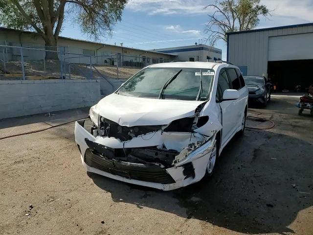 2020 TOYOTA SIENNA LE