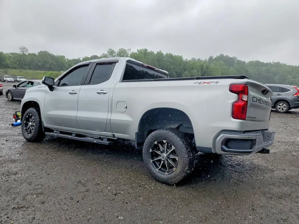 2020 CHEVROLET SILVERADO K1500 LT  