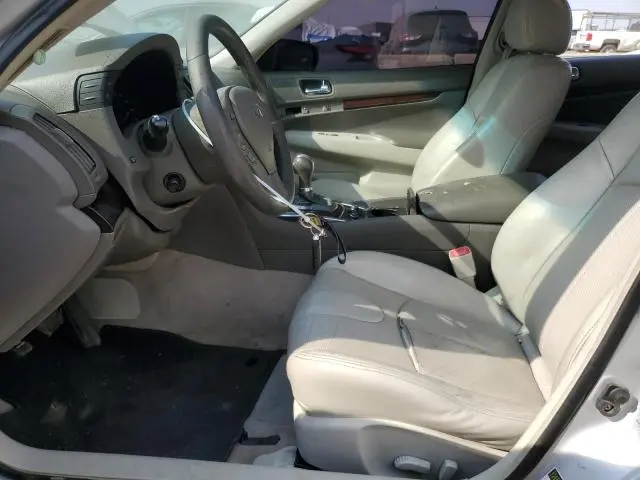 2011 INFINITI G37   