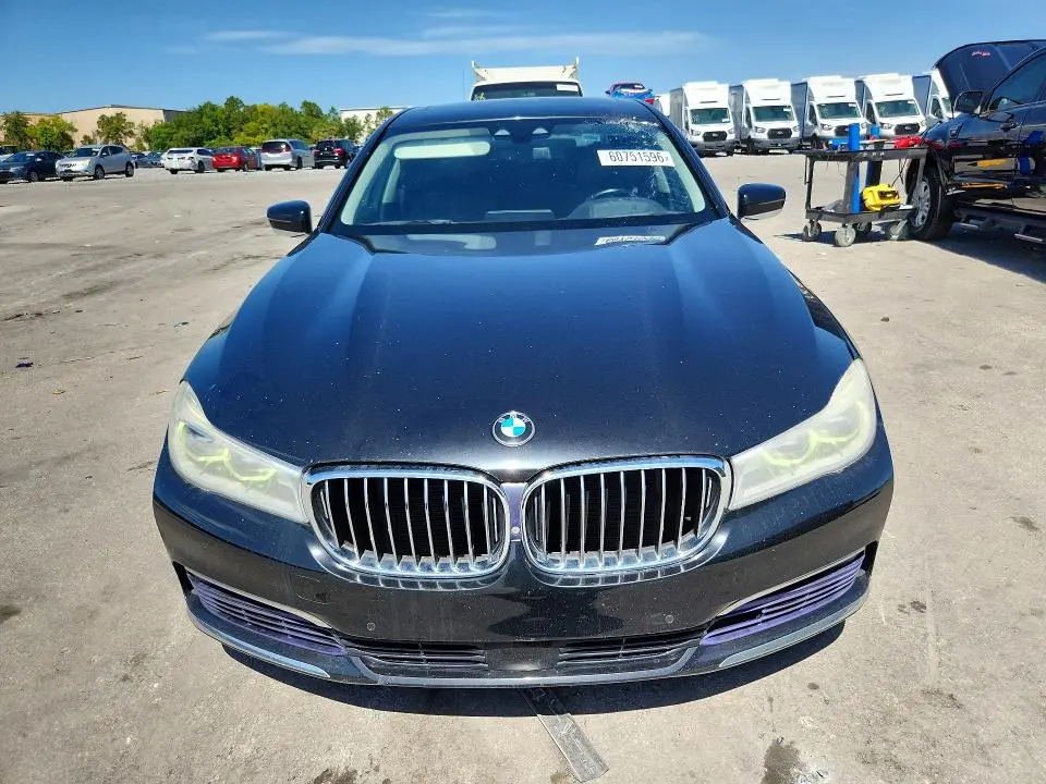 2016 BMW 750 XI  