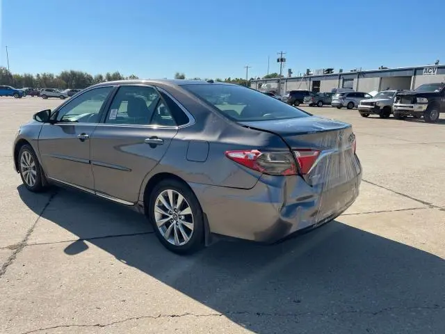 2017 TOYOTA CAMRY LE  