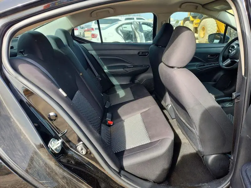 2021 NISSAN VERSA S  