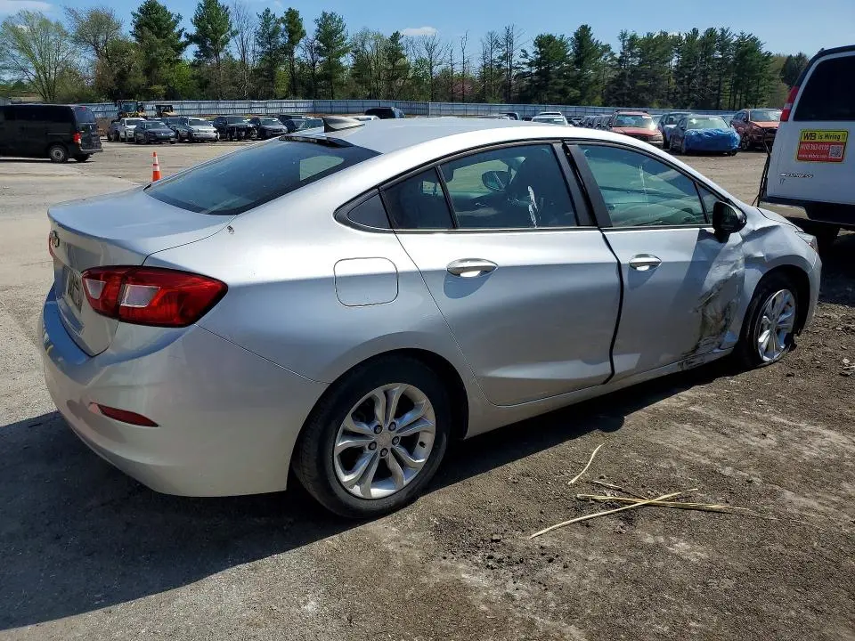 2019 CHEVROLET CRUZE LS  