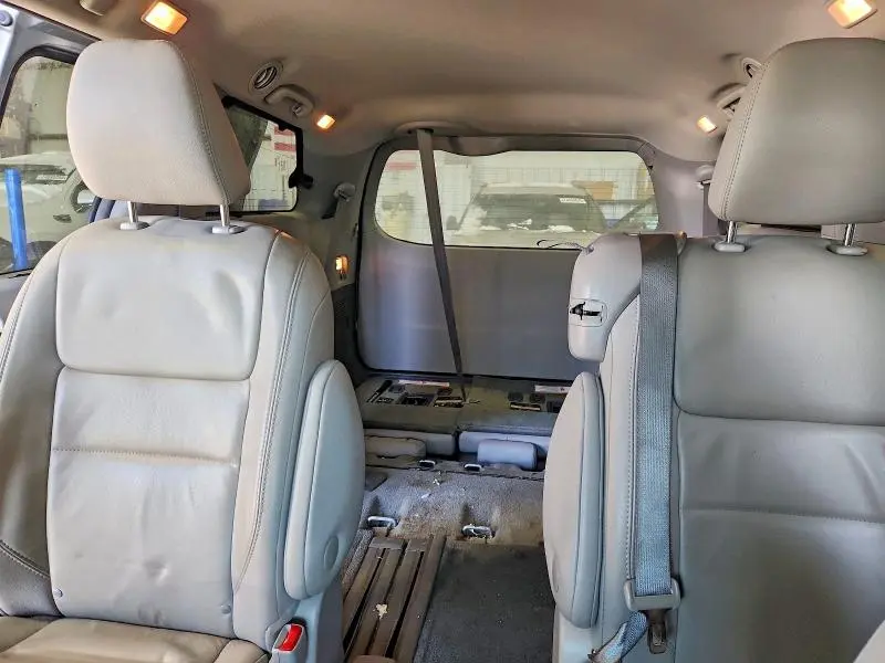 2015 TOYOTA SIENNA XLE  