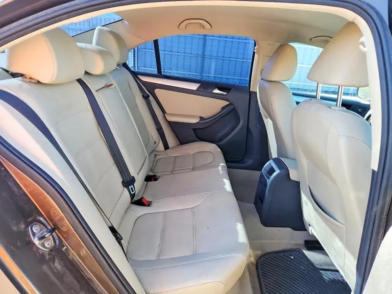 2014 VOLKSWAGEN JETTA SE  