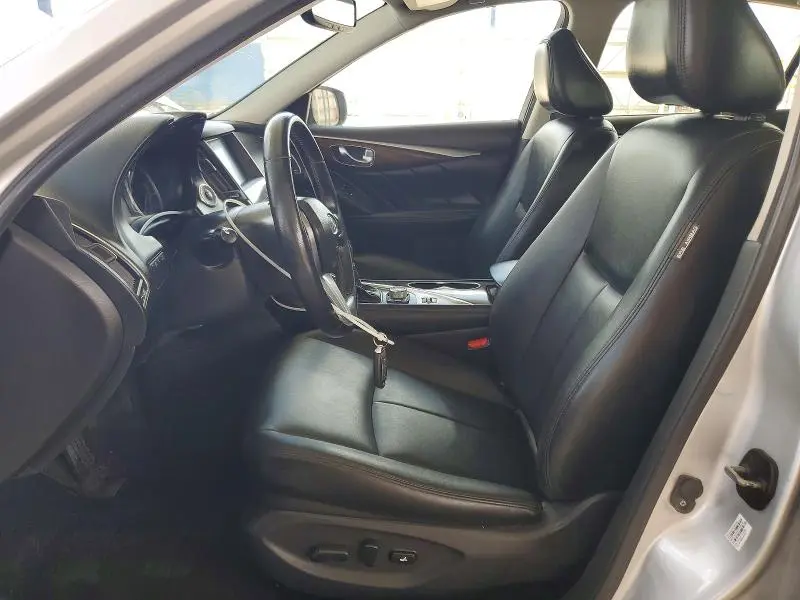2019 INFINITI Q50 LUXE  