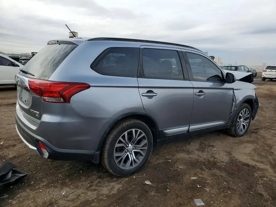 2016 MITSUBISHI OUTLANDER SE  