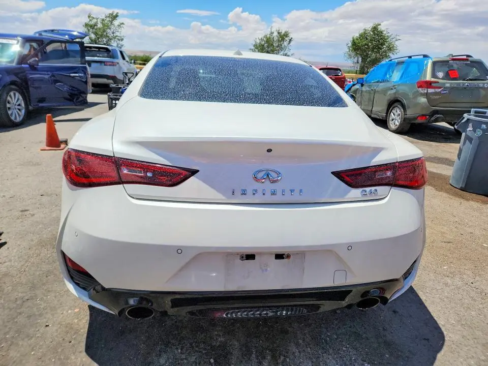 2021 INFINITI Q60 LUXE  
