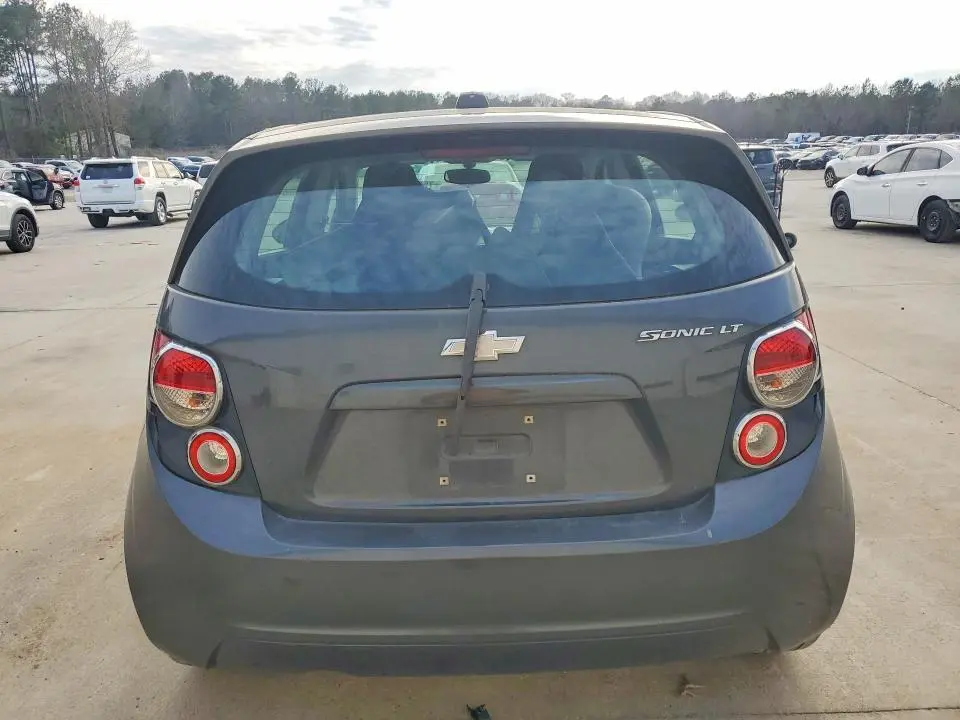 2016 CHEVROLET SONIC LT  