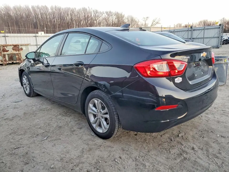 2019 CHEVROLET CRUZE LS  