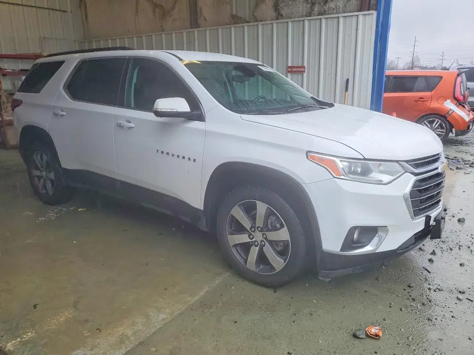 2021 CHEVROLET TRAVERSE LT  