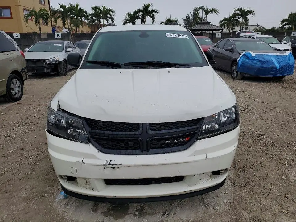 2018 DODGE JOURNEY SE  