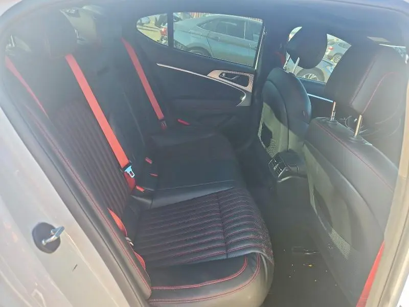 2023 GENESIS G70 3.3T STANDARD  