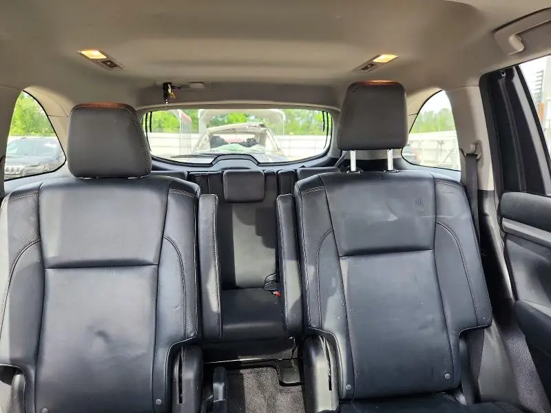 2014 TOYOTA HIGHLANDER XLE  