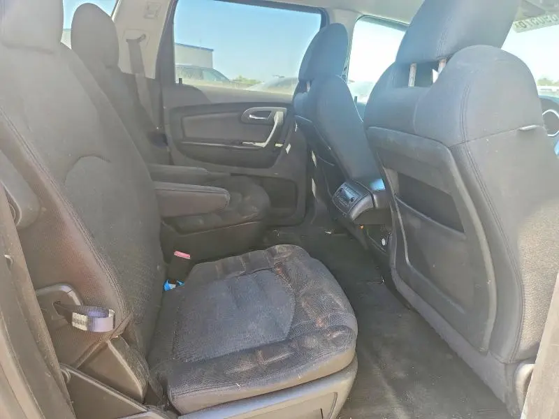 2012 CHEVROLET TRAVERSE LT  