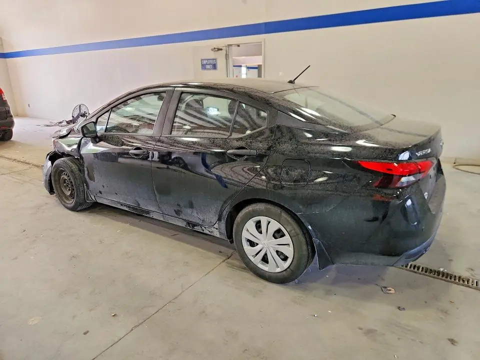 2021 NISSAN VERSA S  