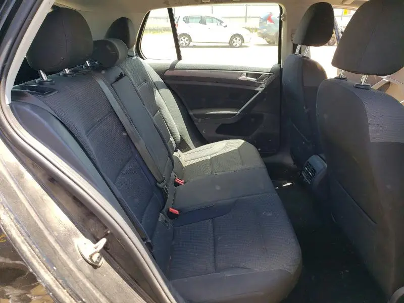 2019 VOLKSWAGEN E-GOLF SE  