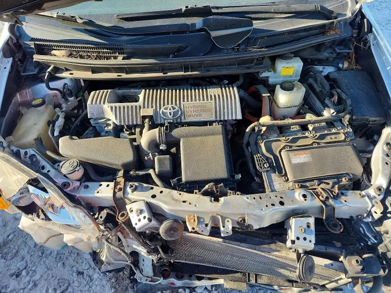 2013 TOYOTA PRIUS TWO  