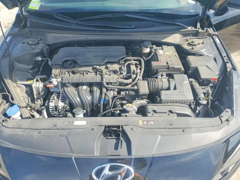 2023 HYUNDAI ELANTRA SE  