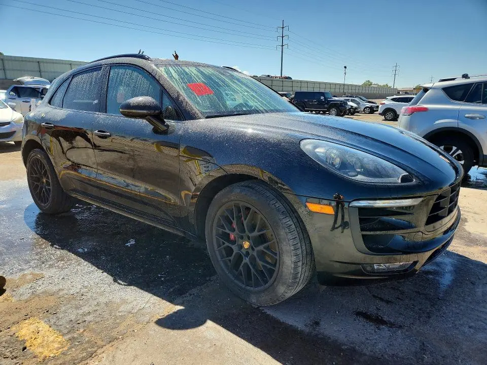 2018 PORSCHE MACAN GTS  