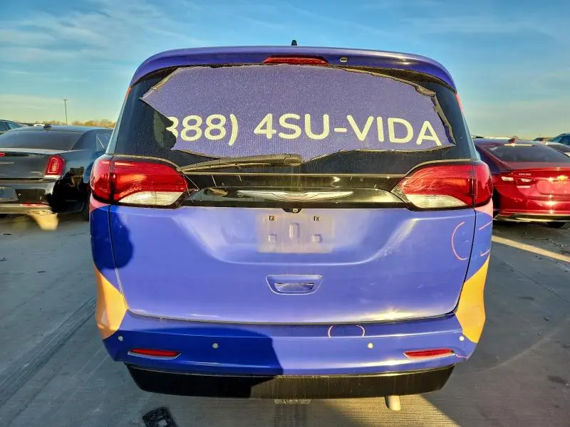 2022 CHRYSLER VOYAGER LX  