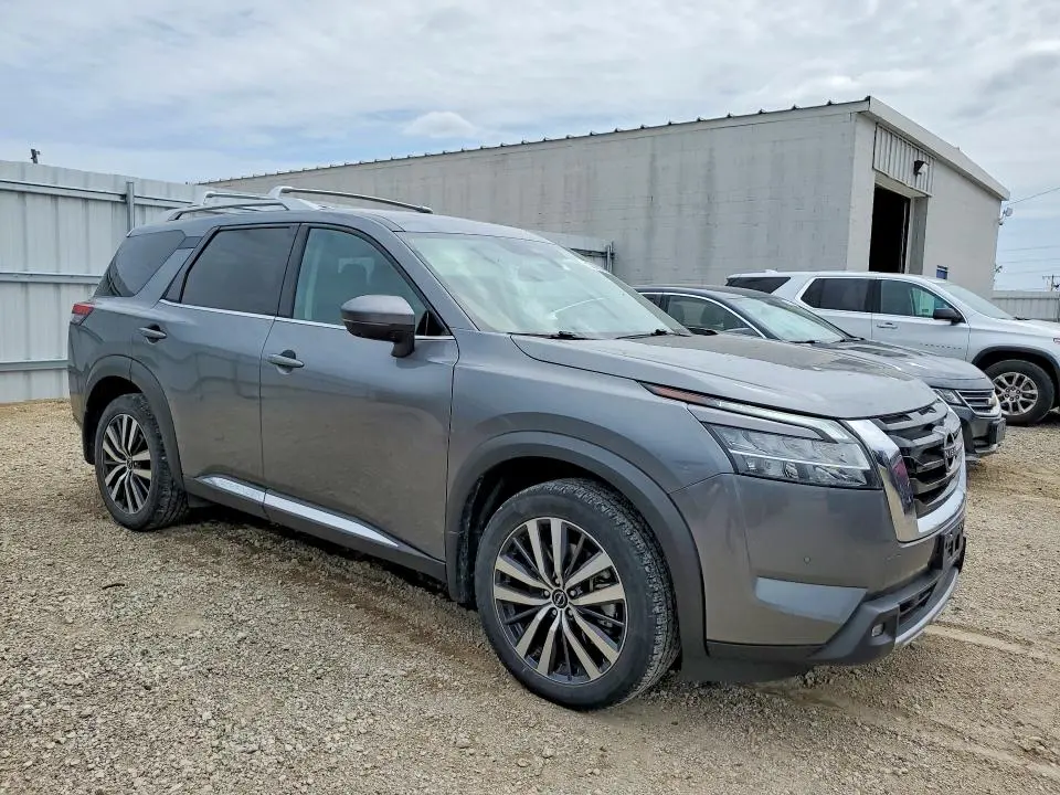 2022 NISSAN PATHFINDER PLATINUM  