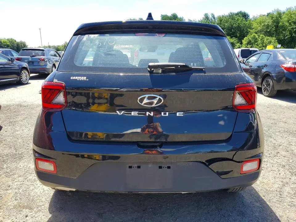 2022 HYUNDAI VENUE SE  
