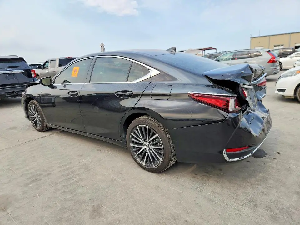 2025 LEXUS ES 300H BASE  