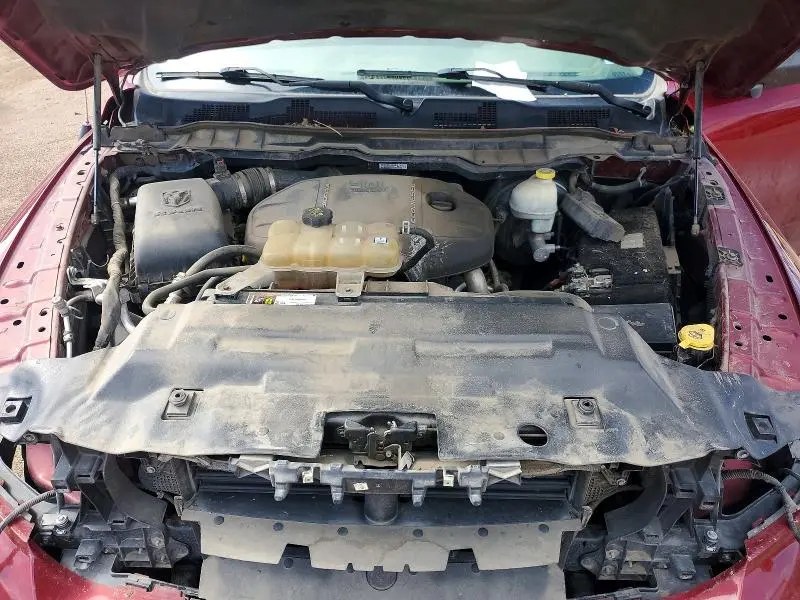 2015 RAM 1500 SLT  