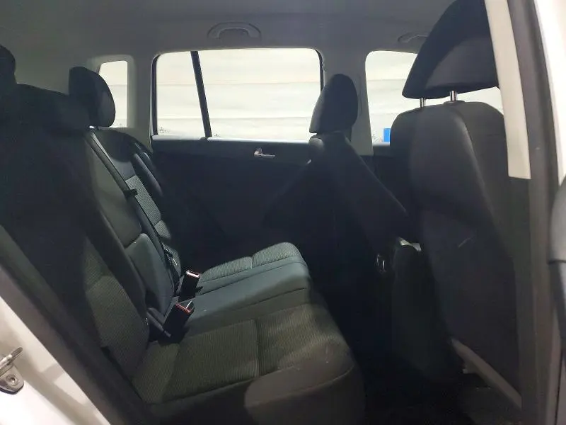 2017 VOLKSWAGEN TIGUAN S  