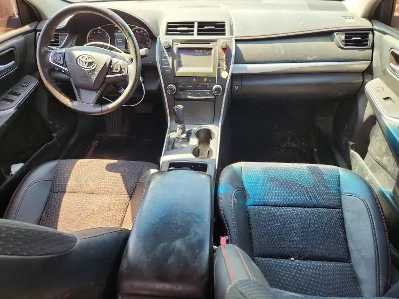 2015 TOYOTA CAMRY SE  