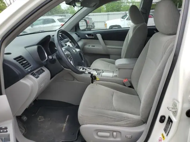2013 TOYOTA HIGHLANDER BASE