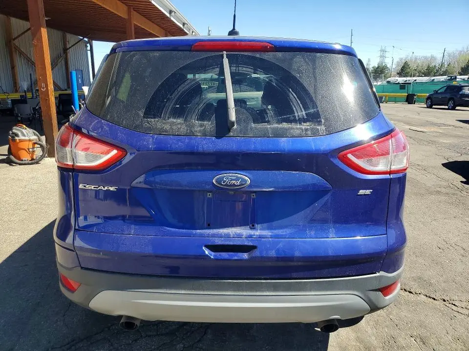 2016 FORD ESCAPE SE  